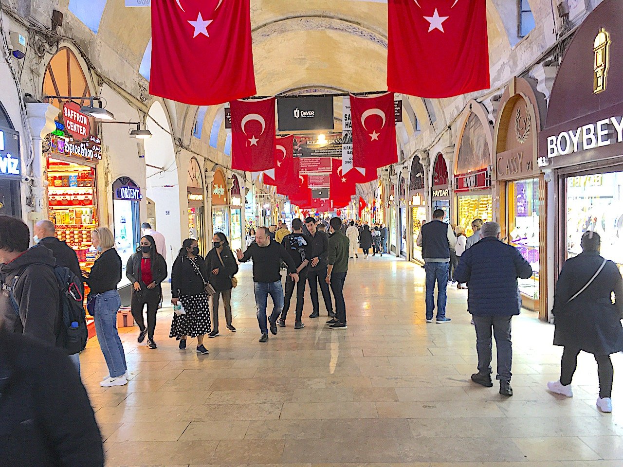 Irresistible Istanbul, Turkey - anotherdaymeandering.com